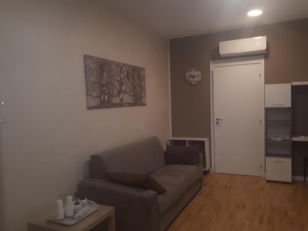 Apartmán Central House Caserta Exteriér fotografie